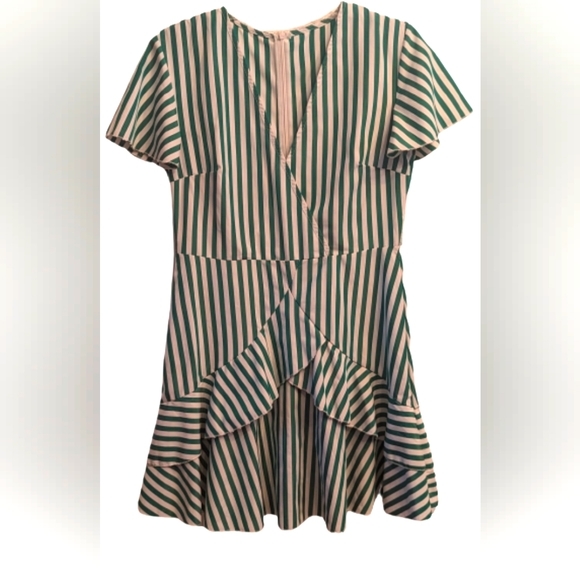 EUC SHEIN green/white ruffle hem cap flutter sleeve hidden white back zipper - Picture 1 of 14